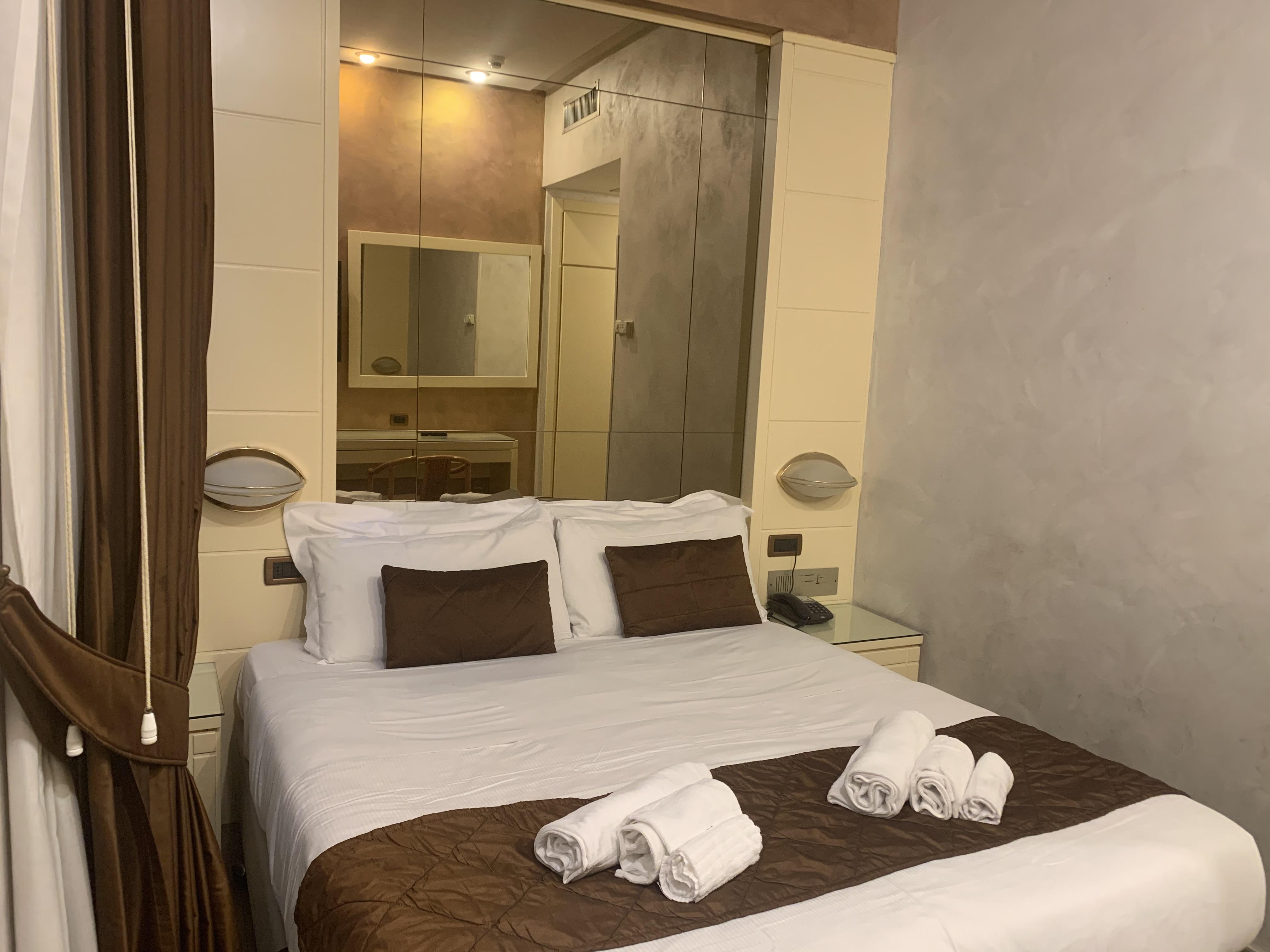 רומא Hotel Patria מראה חיצוני תמונה