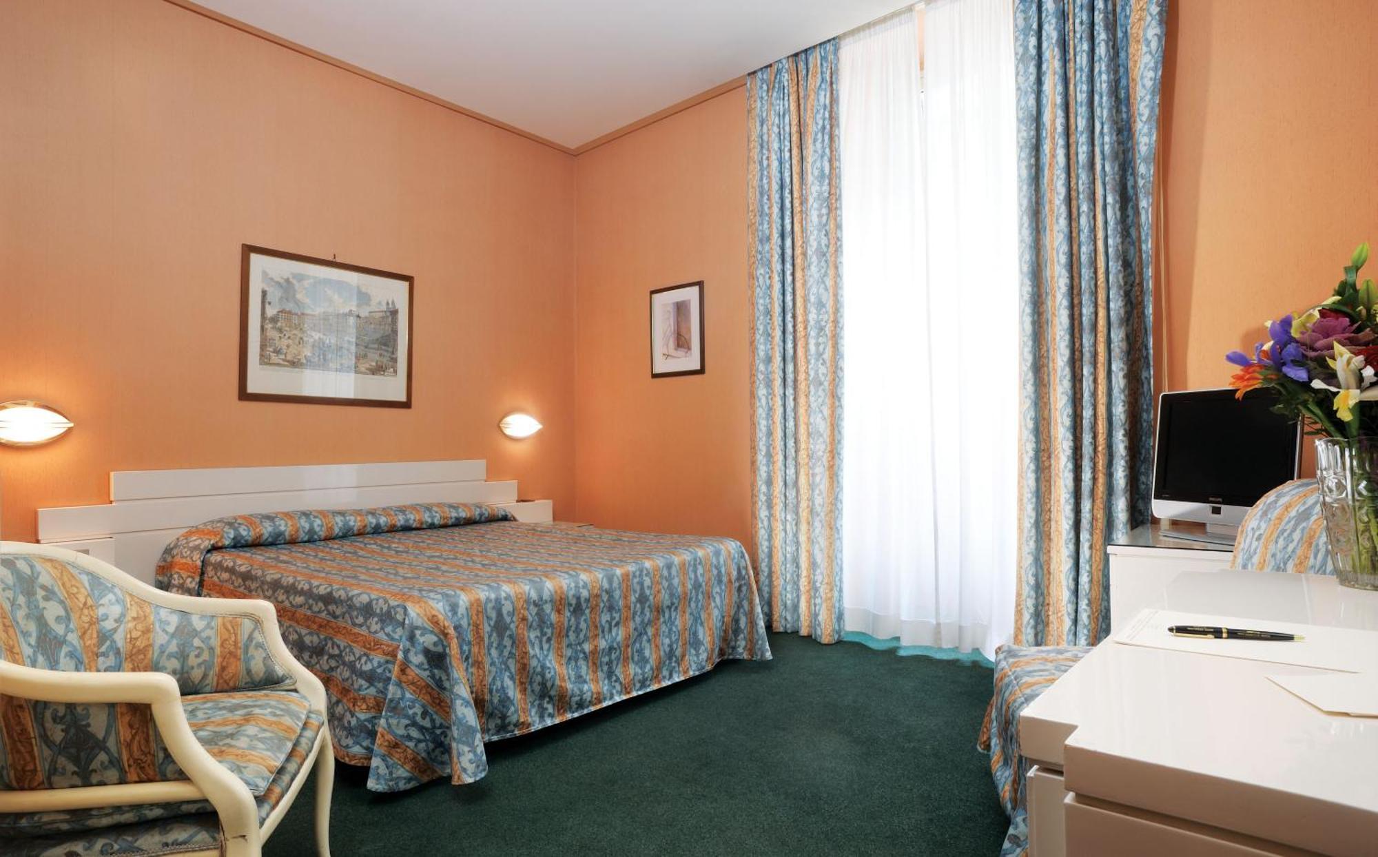 רומא Hotel Patria מראה חיצוני תמונה