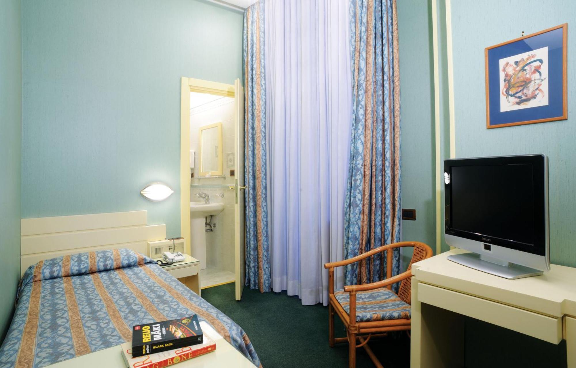 רומא Hotel Patria מראה חיצוני תמונה