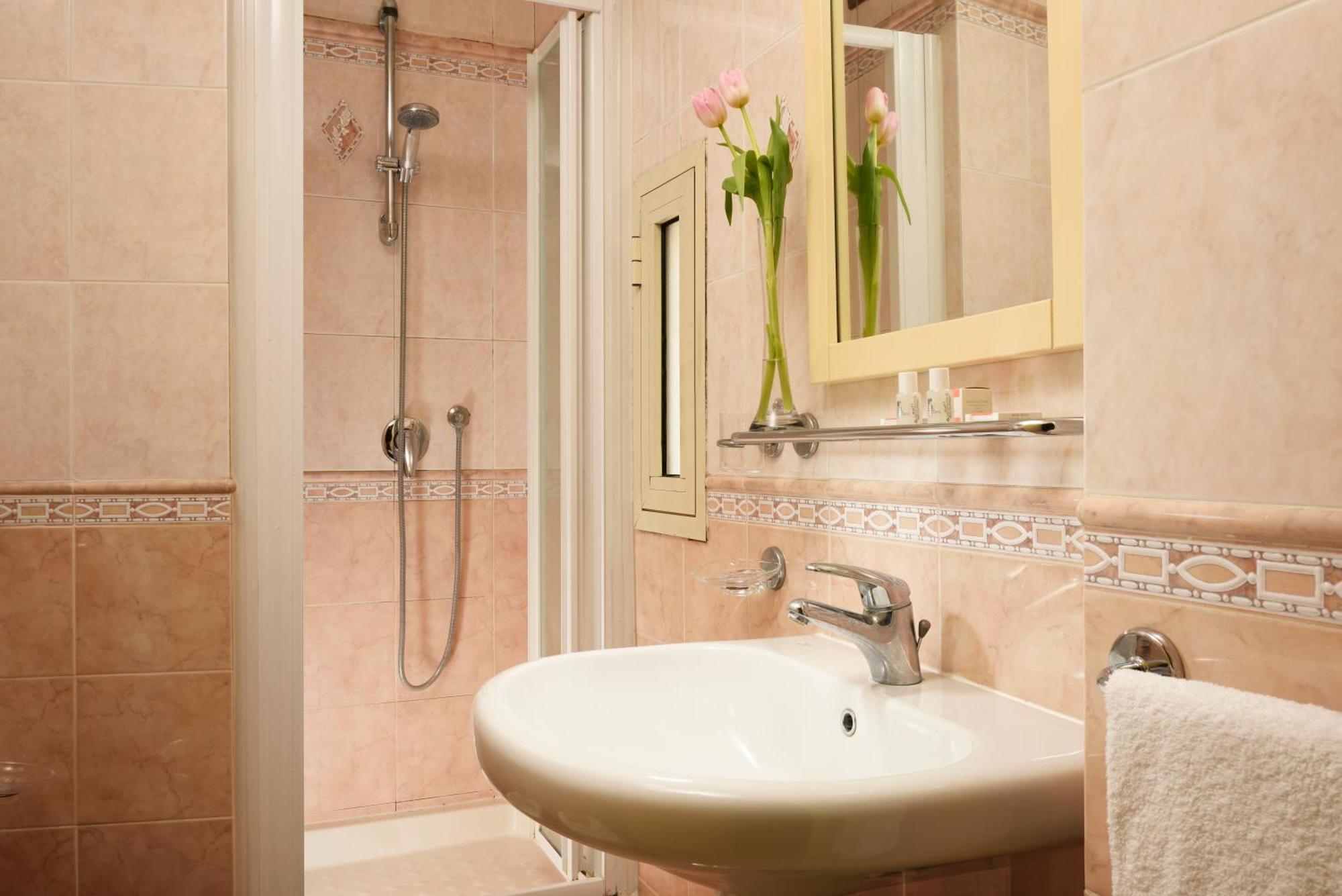 רומא Hotel Patria מראה חיצוני תמונה