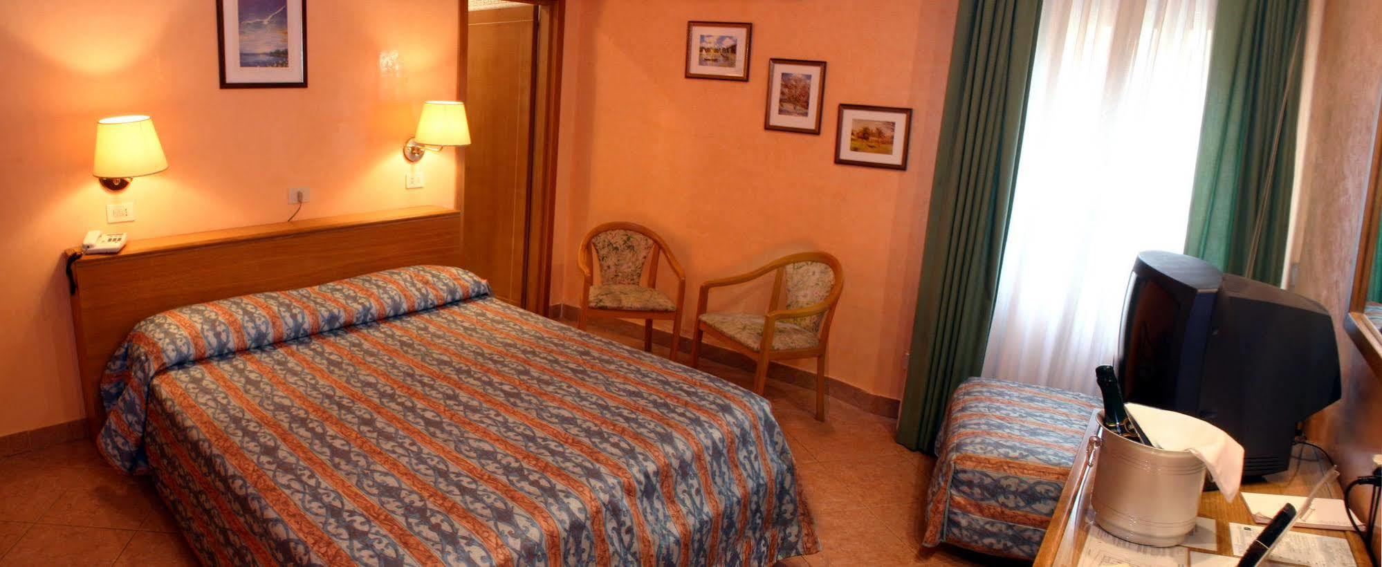 רומא Hotel Patria חדר תמונה